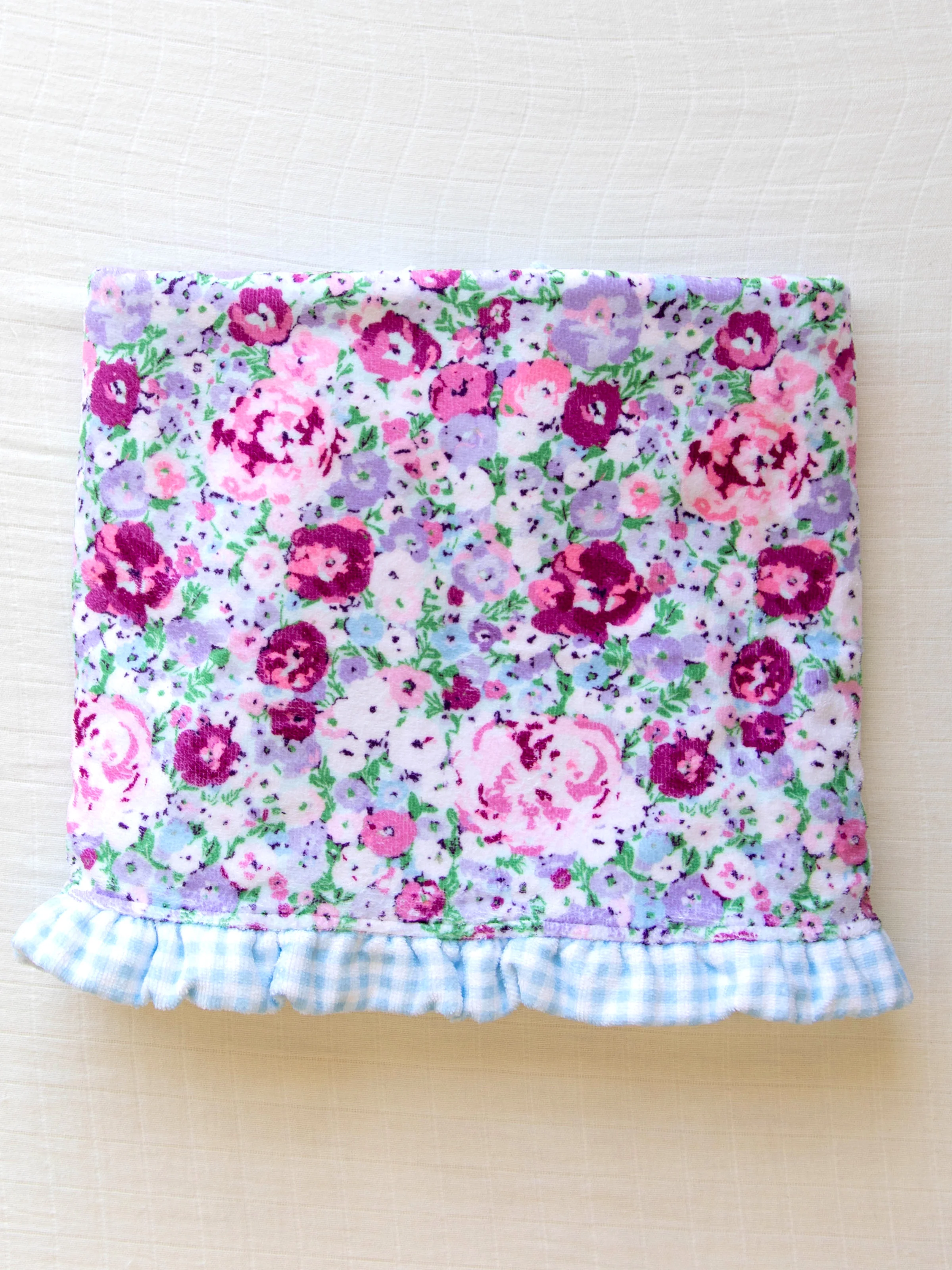 Ruffled Towel - Violet Carnations - Image 5