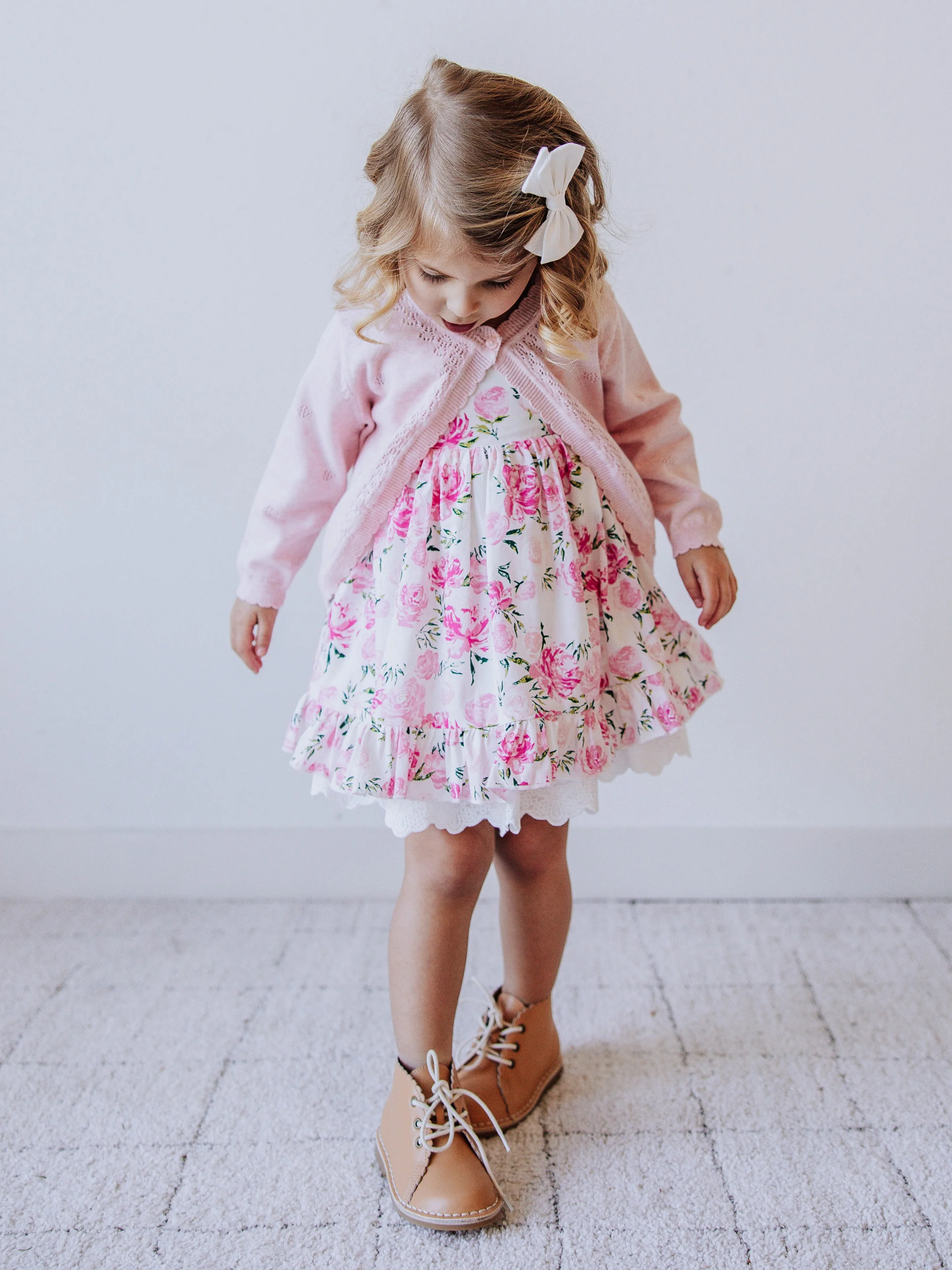 Sweet Scalloped Cardigan – Sweetly Pink