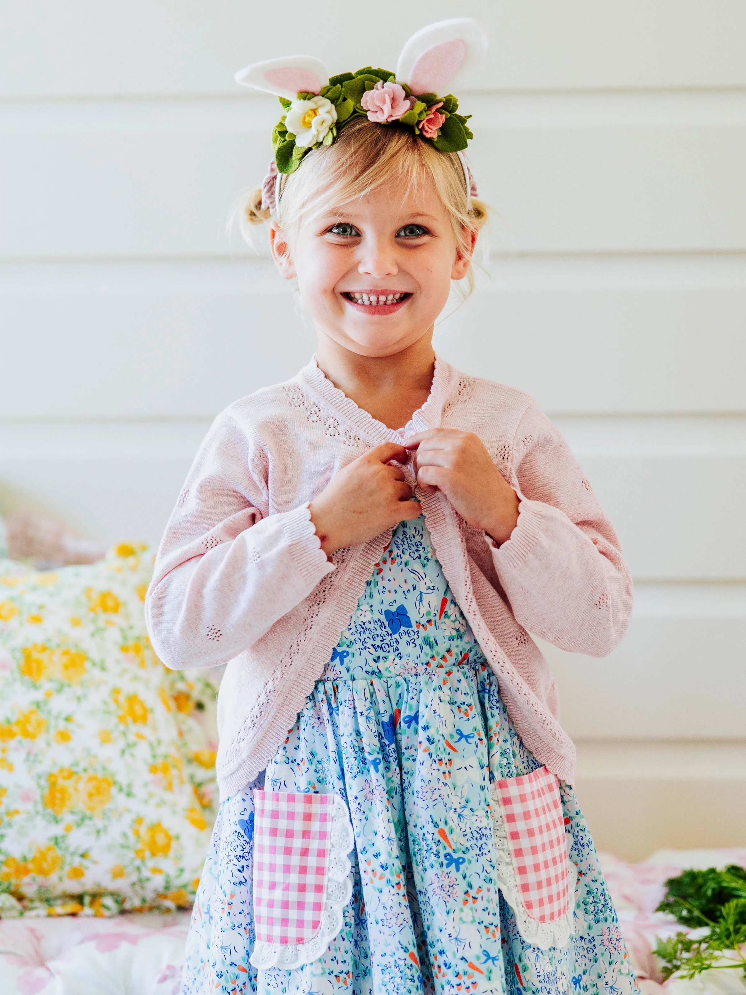 Sweet Scalloped Cardigan – Sweetly Pink - Image 3